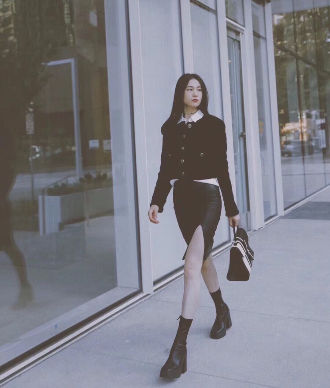 델보 브리앙 박스백 미듐